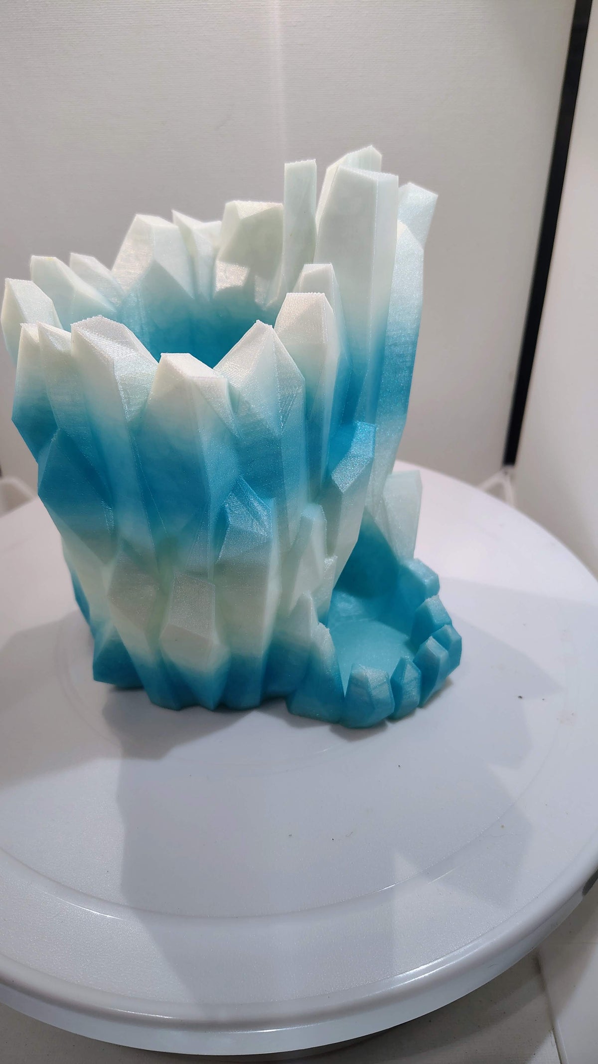 Crystalline Frost Iceberg Dice Tower & Can Holder